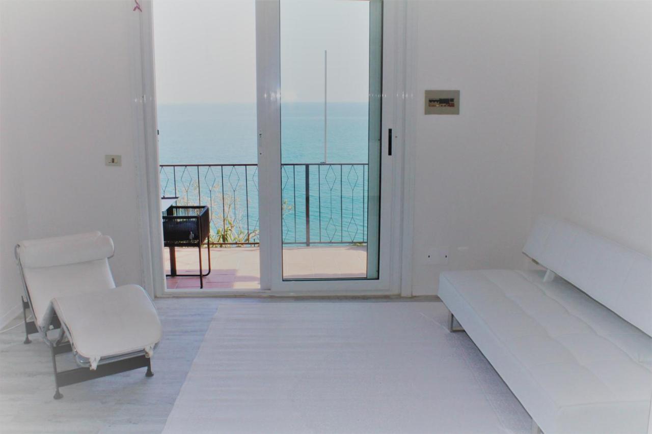 Conca Verde C21- Beach Front Little Villas Pool, Private Jacuzzi Sea View Marina dʼMarina dʼAndora Eksteriør billede