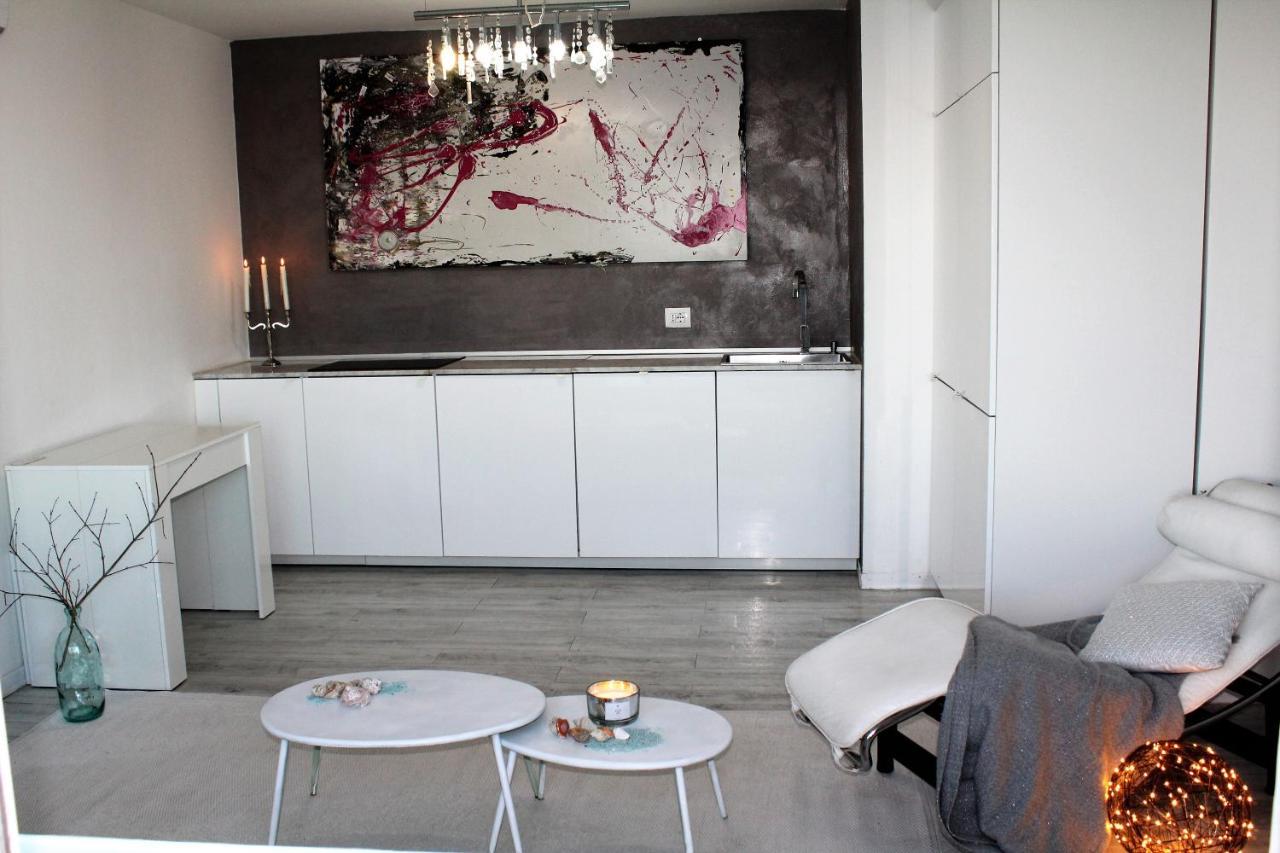Conca Verde C21- Beach Front Little Villas Pool, Private Jacuzzi Sea View Marina dʼMarina dʼAndora Eksteriør billede