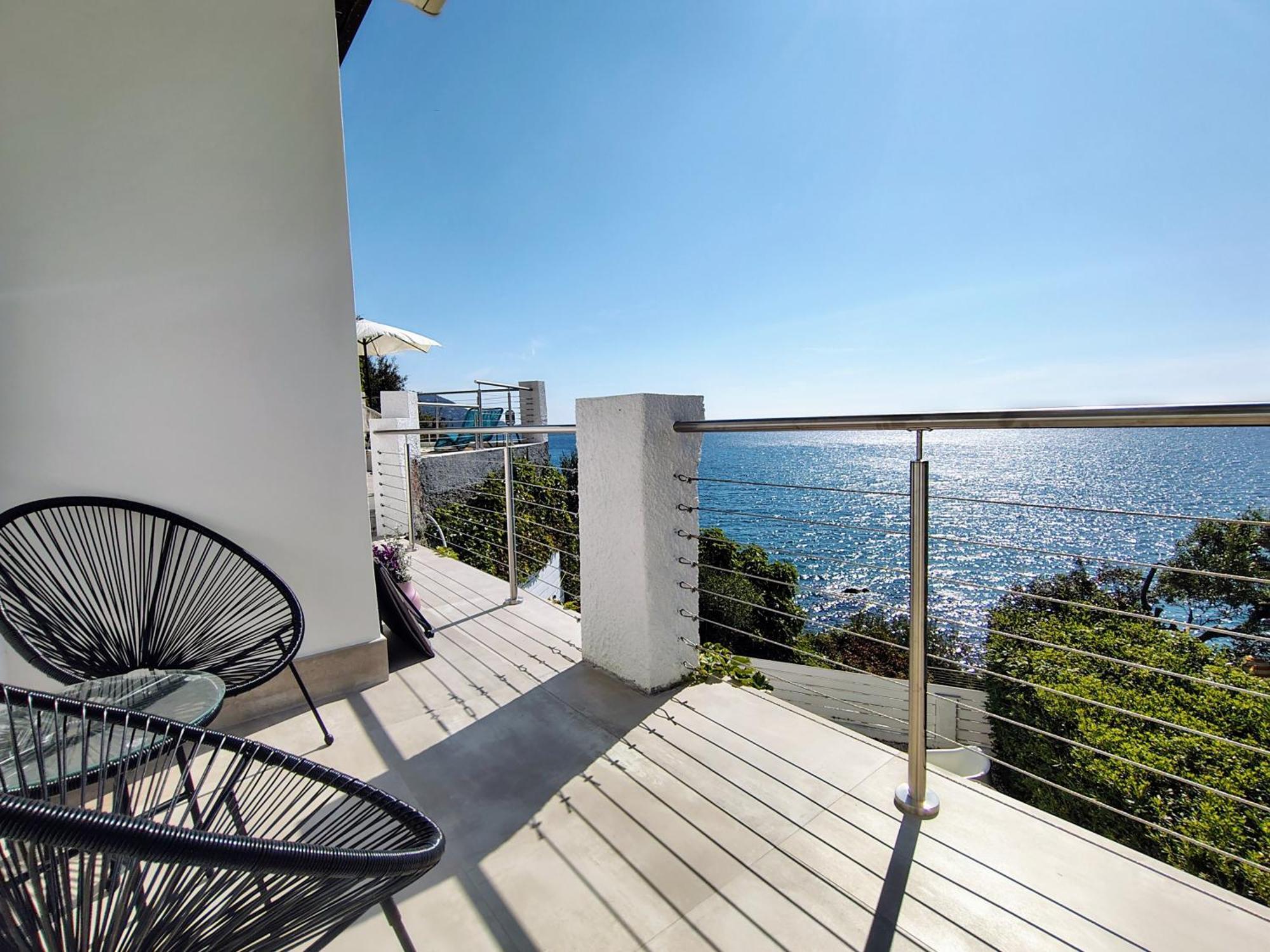 Conca Verde C21- Beach Front Little Villas Pool, Private Jacuzzi Sea View Marina dʼMarina dʼAndora Eksteriør billede
